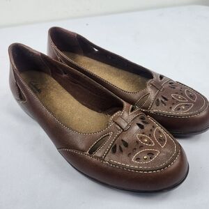Clarks Women's Brown Leather Flats